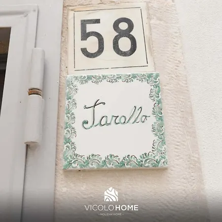 Vicolo *